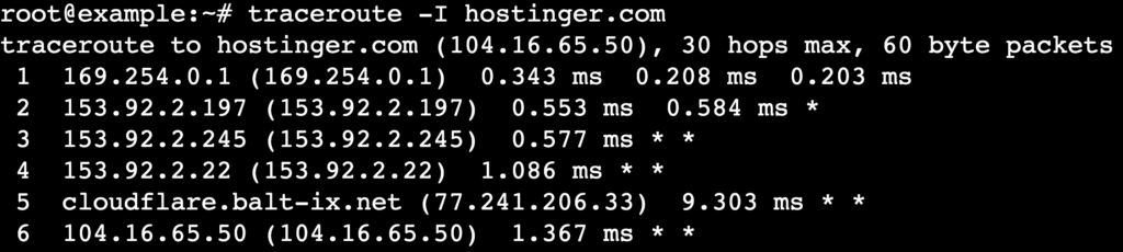 Terminal do Linux exibindo o comando traceroute com a flag -I e os tempos de resposta entre cada hop.