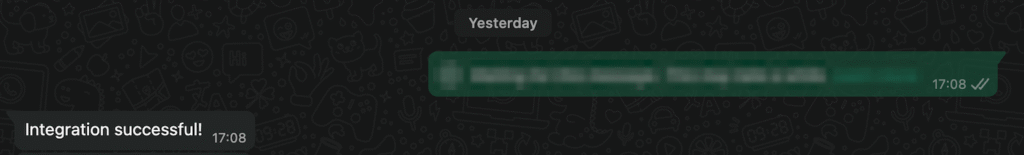 O número de teste do WhatsApp envia uma resposta com base na configuração do fluxo de trabalho do n8n.