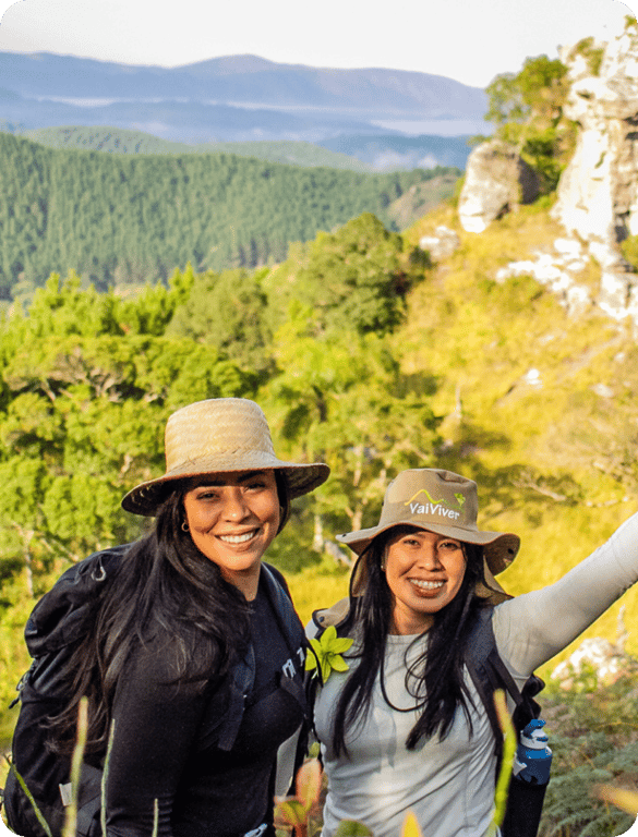 Cecilia and Mayumi Cofundadores