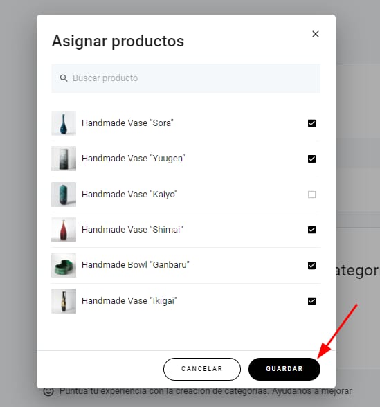 Asignación de productos a una categoría en el Creador de Sitios Web de Hostinger