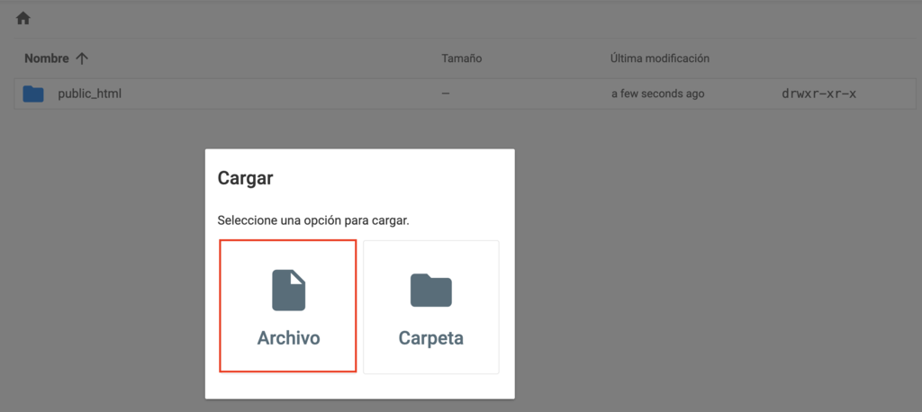 Opción para Cargar archivos en el Administrador de archivos de hPanel