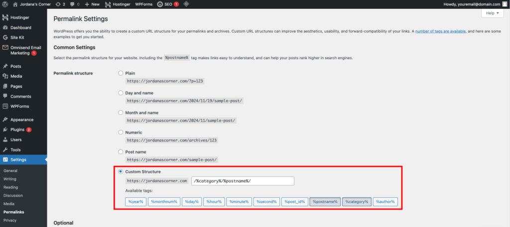 Menu des permaliens de WordPress, mettant en évidence l’option permettant de créer un permalien personnalisé
