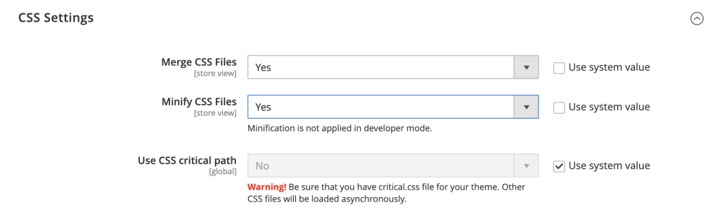 Panneau d’administration Magento affichant les options de paramètres CSS dans la configuration Développeur
