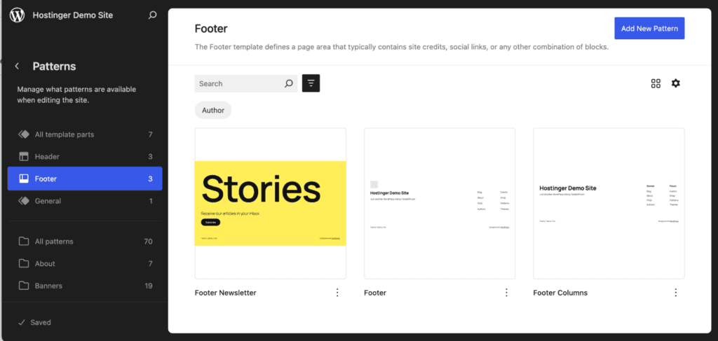 Editor del sito di WordPress che mostra i design del footer disponibili nella sezione Footer del menu Pattern