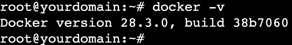 Un output del terminale mostra la versione di Docker installata